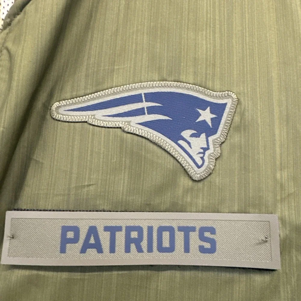 Nike patriots salute